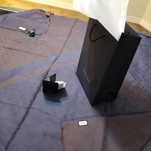 GUCCI scarf /shawl GG Guccissima - Picture 2 of 7